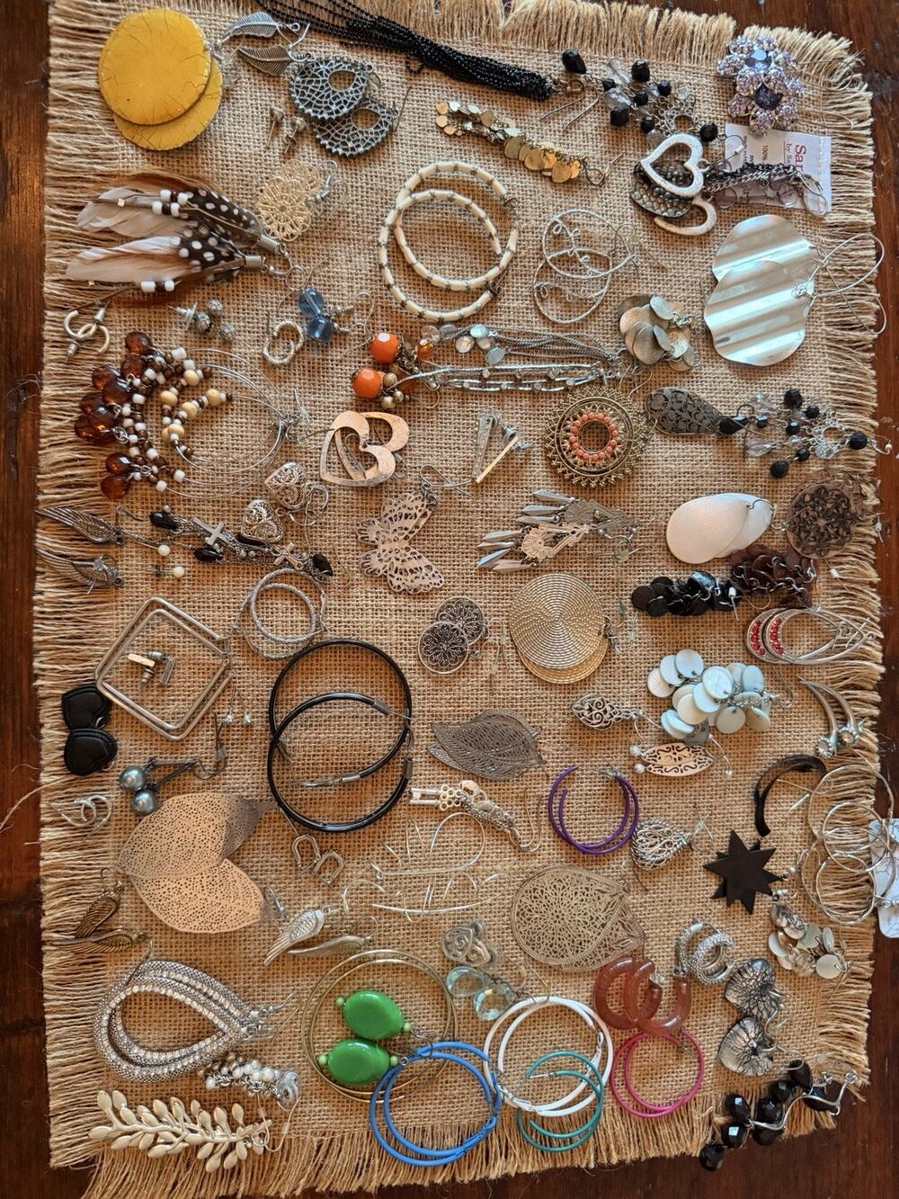 80+ Pair Mixed Costume Jewelry Earrings Lot Reseller Bulk Fashion Boho Vintage